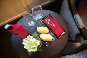 Halong Athena Cruise