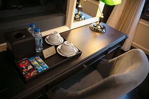 Halong Athena Cruise