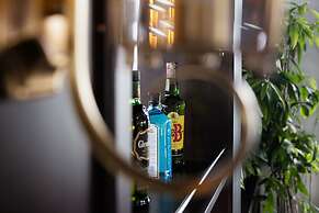 Halong Athena Cruise