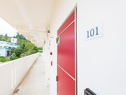 Kariyushi Condominium Resort Kin Yaka Seaside