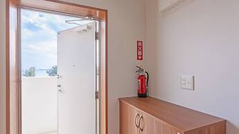 Kariyushi Condominium Resort Kin Yaka Seaside