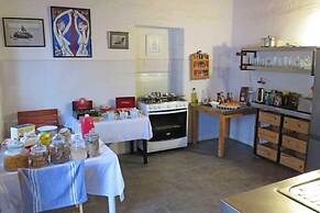 Alternative Space B & B