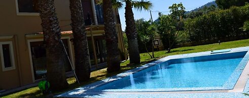 Gold Luxury Villa Ialysos