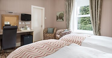 Claymore Guest House and Apartments