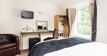 Claymore Guest House and Apartments