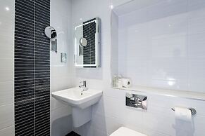 Claymore Guest House and Apartments