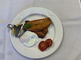 Claymore Guest House and Apartments