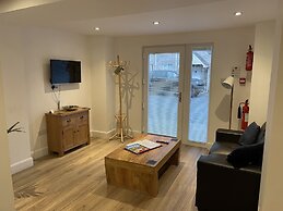 Claymore Guest House and Apartments