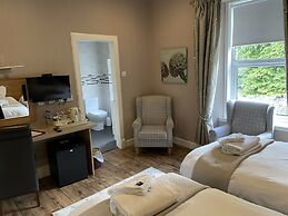 Claymore Guest House and Apartments