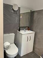 Claymore Guest House and Apartments