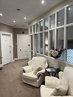 Claymore Guest House and Apartments