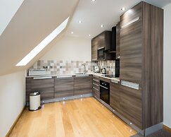 Claymore Guest House and Apartments