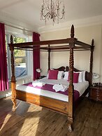 Claymore Guest House and Apartments