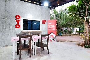 OYO 690 Bann Supansa Resort