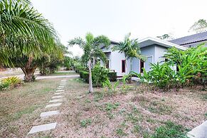 OYO 690 Bann Supansa Resort