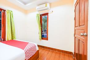 OYO 690 Bann Supansa Resort