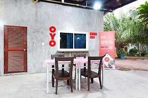 OYO 690 Bann Supansa Resort