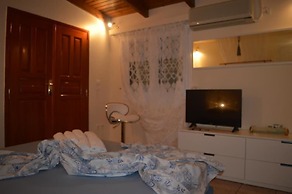 Luxury Villa Suites Lagonissi