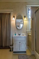 Garden Oasis Near Downtown