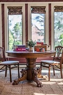 Garden Oasis Near Downtown