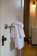 Garden Oasis Near Downtown