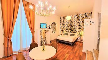 Napoli Tree - Lungomare