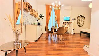 Napoli Tree - Lungomare