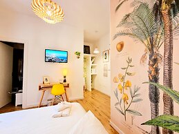 Napoli Tree - Lungomare