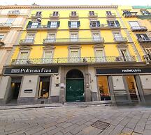 Napoli Tree - Lungomare