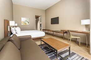 AC Hotel by Marriott San Francisco Airport Oyster Point/Waterfront