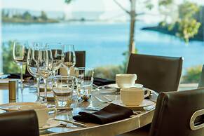 AC Hotel by Marriott San Francisco Airport Oyster Point/Waterfront