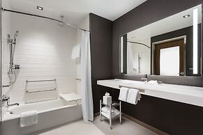 AC Hotel by Marriott San Francisco Airport Oyster Point/Waterfront