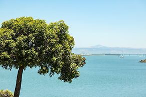 AC Hotel by Marriott San Francisco Airport Oyster Point/Waterfront