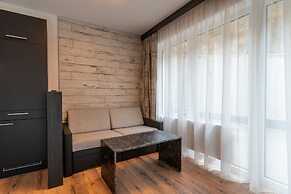 A CASA Rubin Chalet & Studio Resort