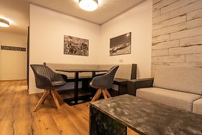 A CASA Rubin Chalet & Studio Resort