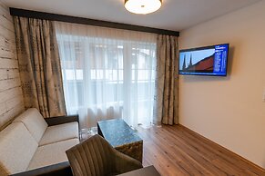 A CASA Rubin Chalet & Studio Resort