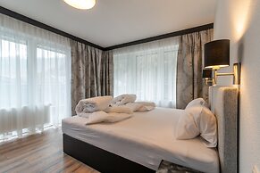 A CASA Rubin Chalet & Studio Resort