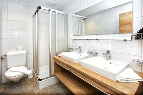 A CASA Rubin Chalet & Studio Resort