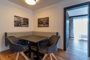 A CASA Rubin Chalet & Studio Resort