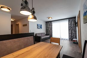 A CASA Rubin Chalet & Studio Resort