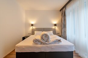 A CASA Rubin Chalet & Studio Resort