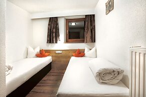 A CASA Rubin Chalet & Studio Resort