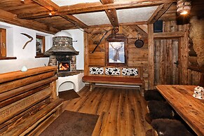 A CASA Rubin Chalet & Studio Resort