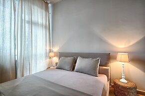 Baratero Opera Apartment