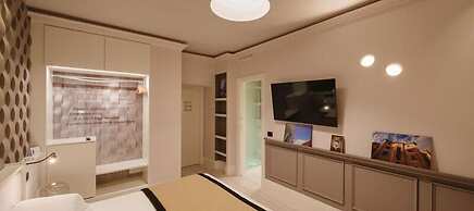 Rhea Silvia Luxury Navona