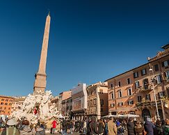 Rhea Silvia Luxury Navona