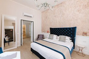 Rhea Silvia Luxury Navona