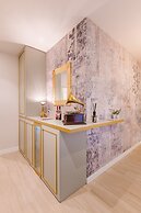 Rhea Silvia Luxury Navona