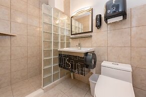 Hotel del Paseo - Hostel