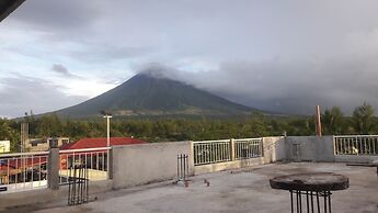 Mayon Lodging House